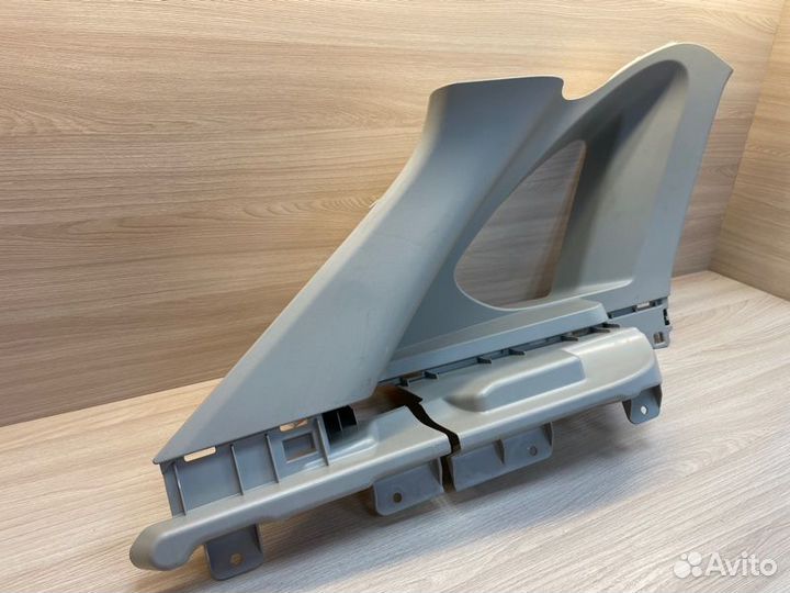 Обшивка стойки задняя левая LADA X-Ray Cross