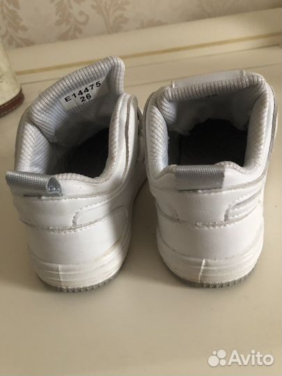 Кроссовки для девочки 26
