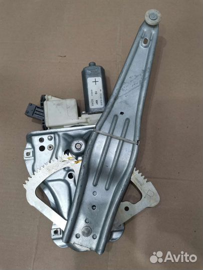 Стеклоподъемник электр. задний левый