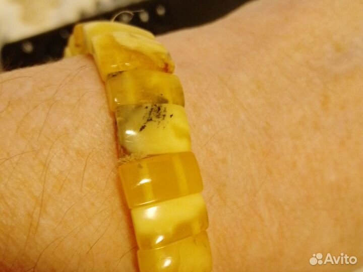 Браслет из янтаря