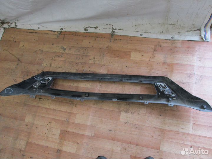 Mitsubishi outlander 2018 Накладка переднего бампе