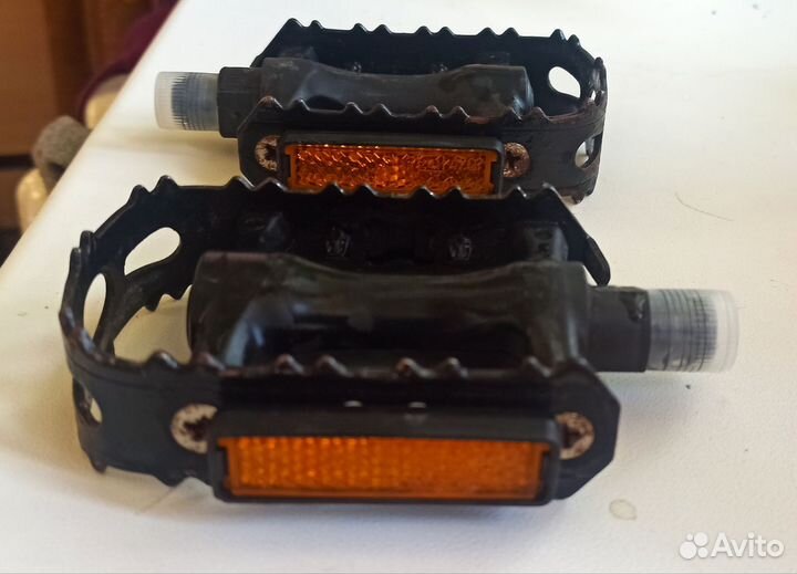 Педали для спортивного, горного велосипеда