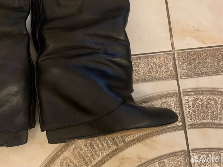 Женские сапоги Givenchi Paris