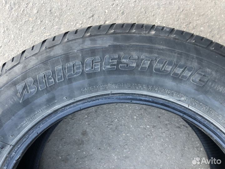 Bridgestone Dueler H/T D687 225/65 R17 101H