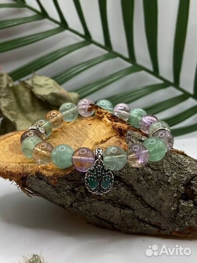 Браслет-талисман из камней 