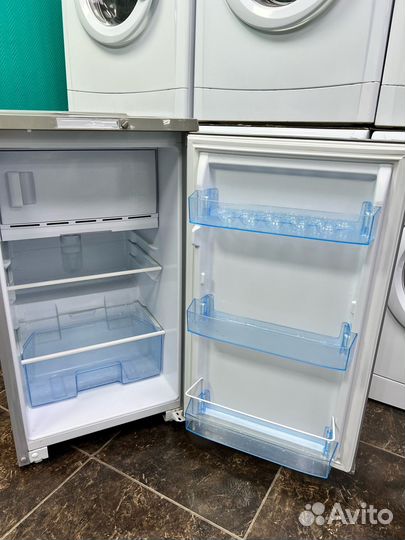 Холодильник Бирюса R108CMA