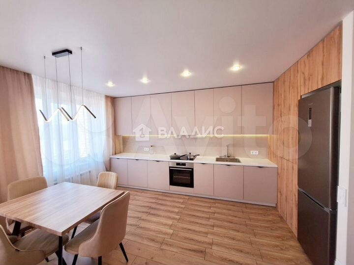 3-к. квартира, 85 м², 9/16 эт.