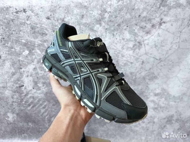 Кроссовки Asics современные