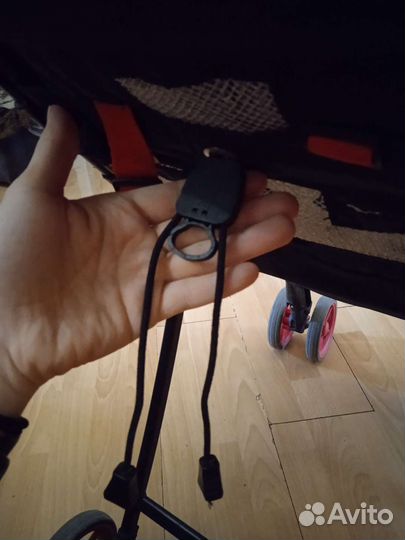 Легкая прогулочная коляска трость aprica flyle