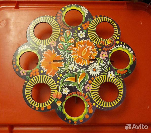 Пасхальная подставка для яиц и кулича