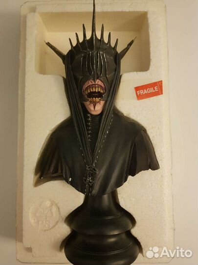 Sideshow bust Mouth of Sauron