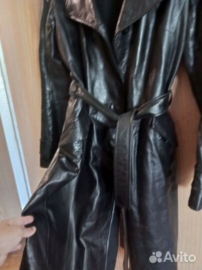 Кожаный плащ