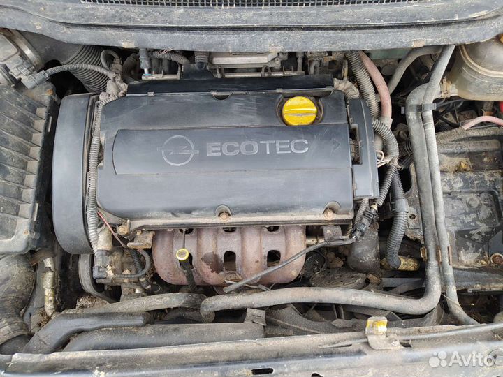 Opel zafira 2008 год
