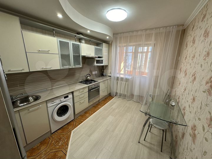 1-к. квартира, 42 м², 3/10 эт.