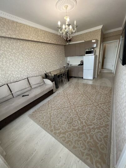2-к. квартира, 55 м², 8/10 эт.