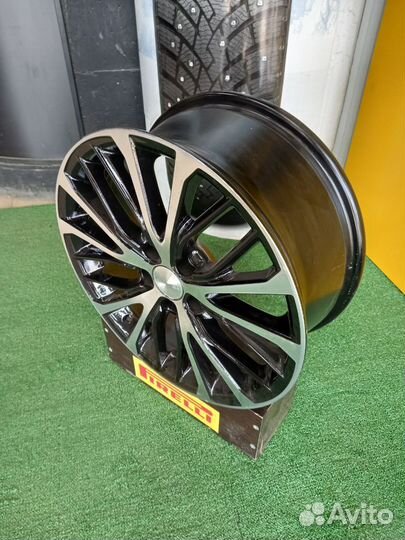 Диск литой R17 5x108