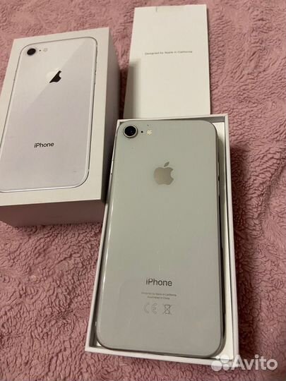iPhone 8, 64 ГБ