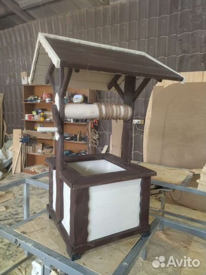 Колодец декоративный