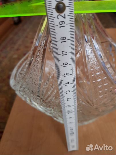 Ваза хрустальная-корзинка