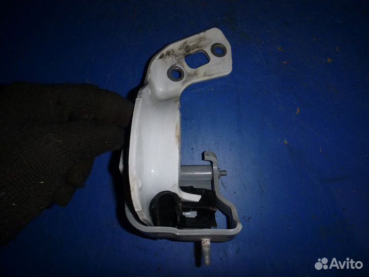 Петля двери багажника audi allroad quattro 2005