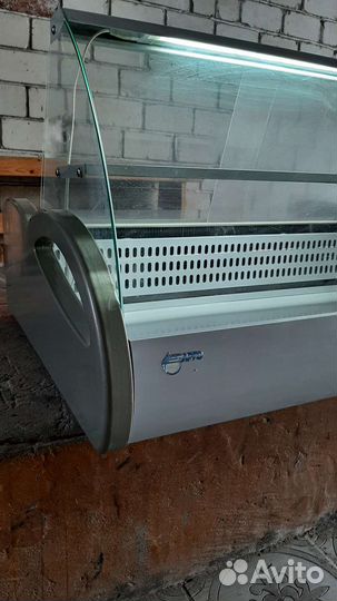 Холодильная витрина