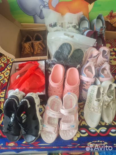 Обувь и постельные принадлежности