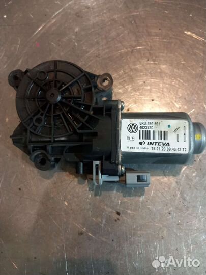 Мотор стеклоподъемника VW Polo