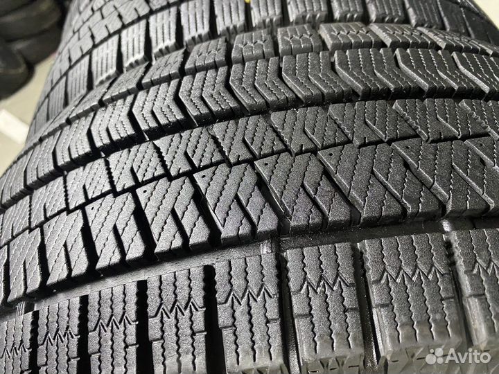 Bridgestone Blizzak VRX2 205/55 R16