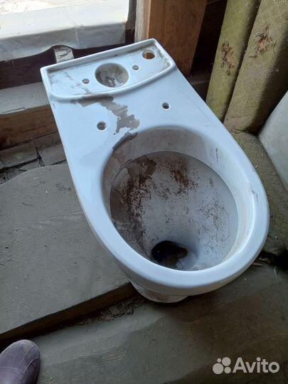 Унитаз новый 2 шт