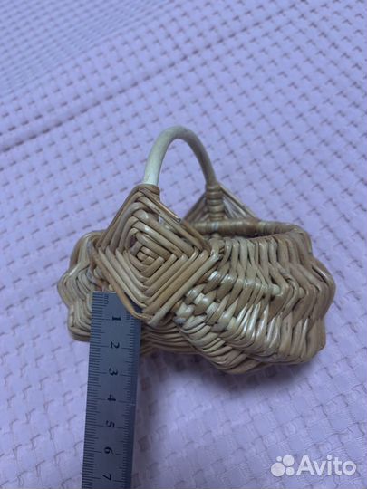 Корзинка плетенная с ручкой