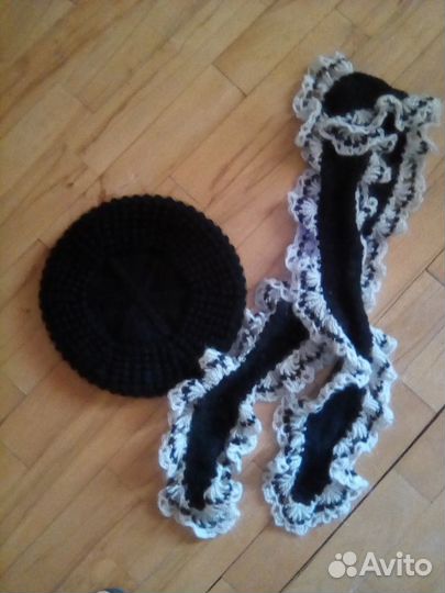 Женский комплект -берет и шарф