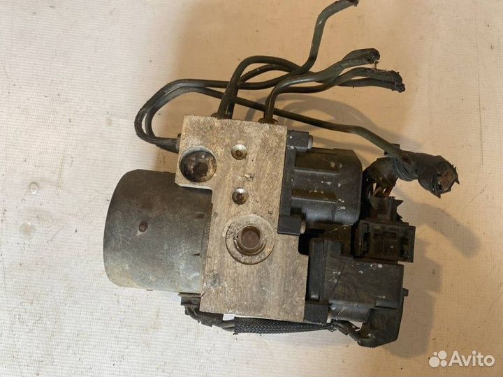 Блок ABS (насос) Mitsubishi Carisma