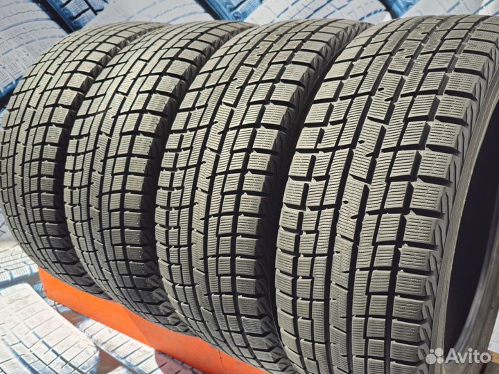 Yokohama Ice Guard IG30 215/55 R17