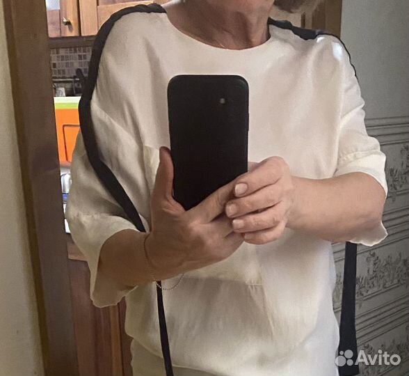 Белый блузон Endorfine с черными лентами