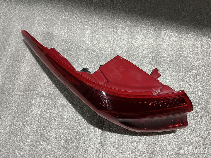 Фонарь Kia Sportage 2018- 92401F1500 левый