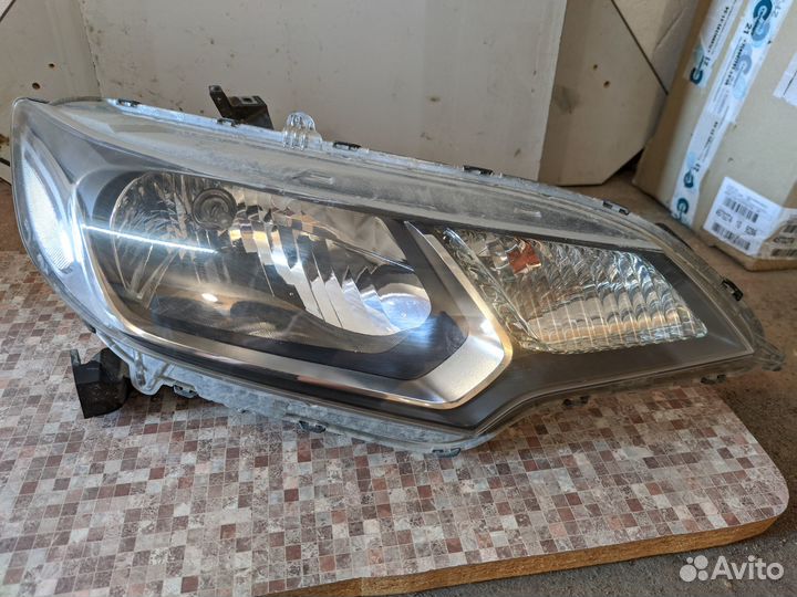 Фары Honda fit gk3 пара