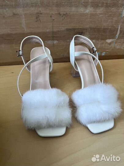 Босоножки с мехом 37 размер