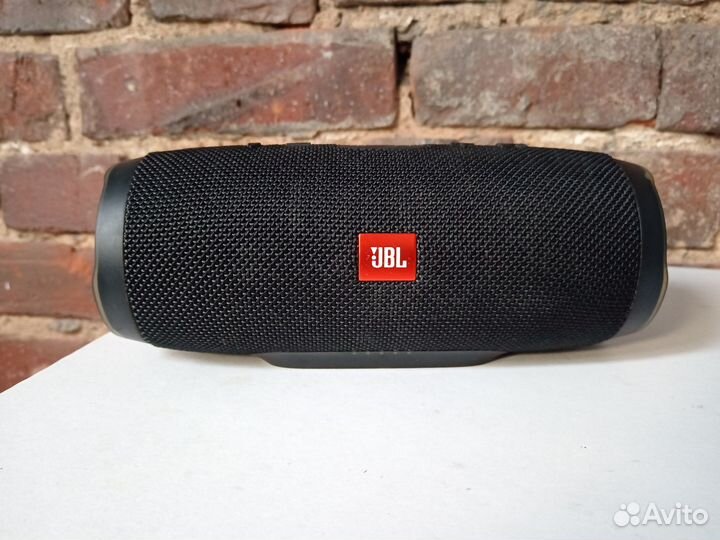 Колонка портативная JBL Charge 3