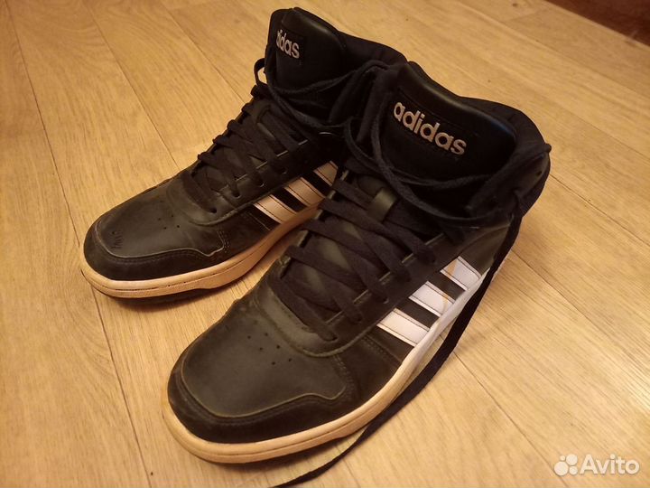 Кроссовки adidas