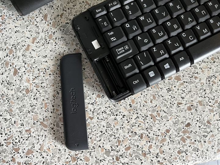 Клавиатуры 2 шт.: logitech k220, A4tech kd-800