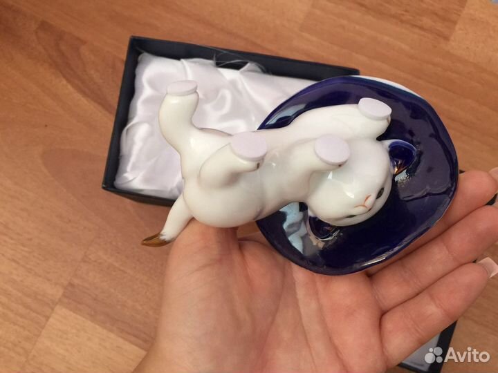 Фигурки фарфор разные