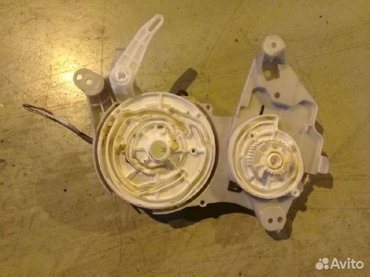 Сервопривод печки 063800-0172 Toyota Voxy ZRR75