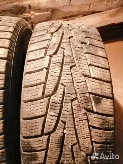 Kumho I'Zen KW31 215/60 R17 96R