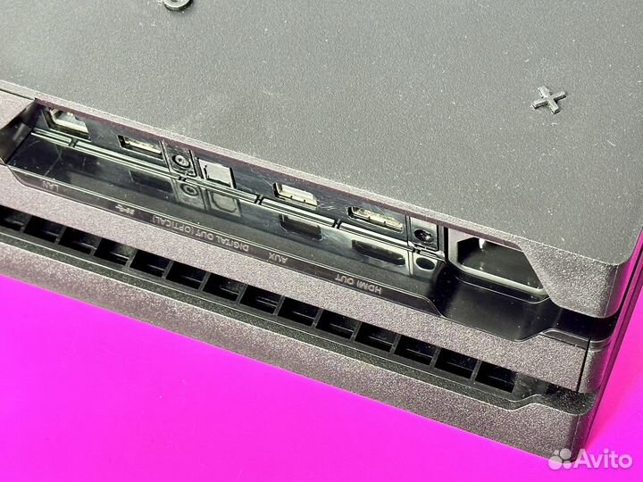 Sony PS4 Pro 1TB Jet Black с коробкой (Ростест)