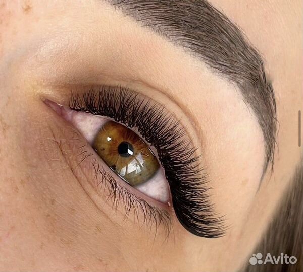 Наращивание ресниц на кресле реклайнер