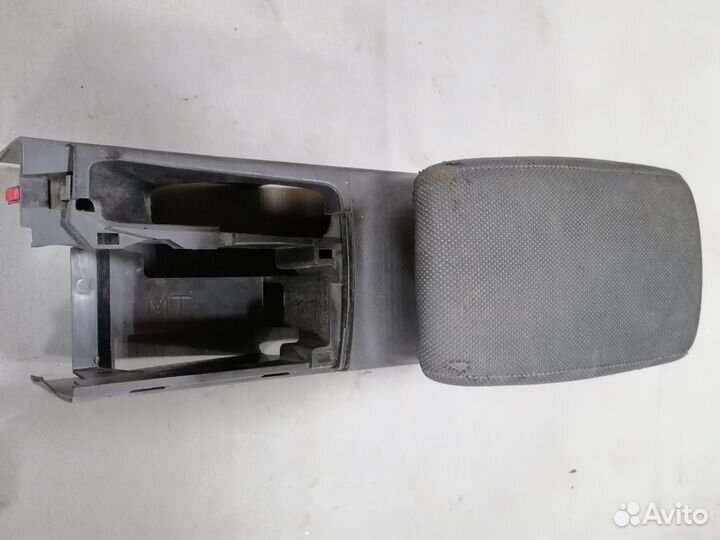 Подлокотник для Mitsubishi Outlander CU 2001-2008