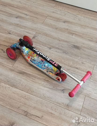 Самокат детский трехколесный