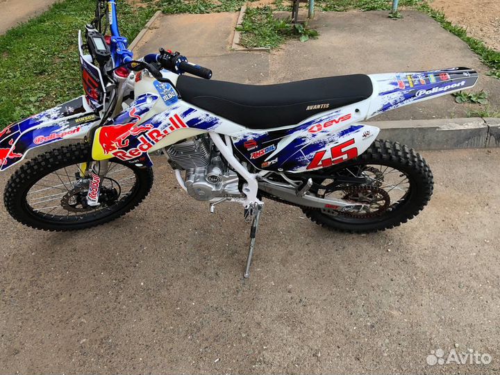 Avantis FX-250 Basic
