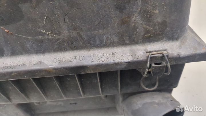 Корпус воздушного фильтра Mercedes Vito W638