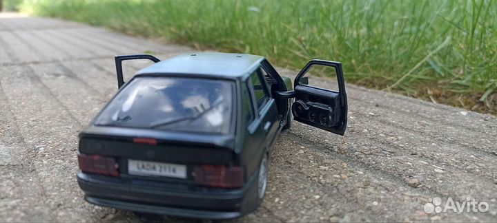 Модель автомобиля LADA ваз 2114